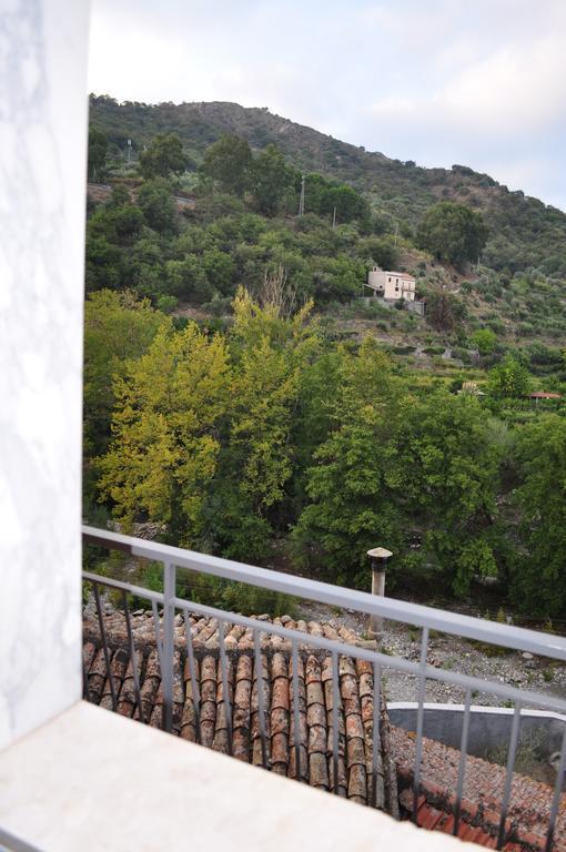 Casa Catena Francavilla di Sicilia Phòng bức ảnh