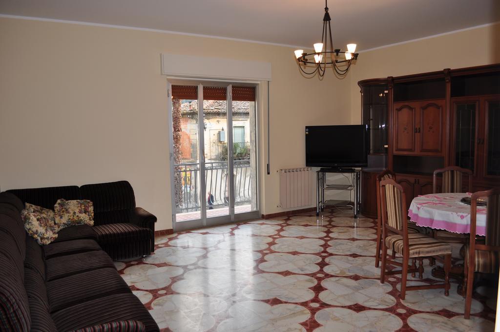 Casa Catena Francavilla di Sicilia Phòng bức ảnh