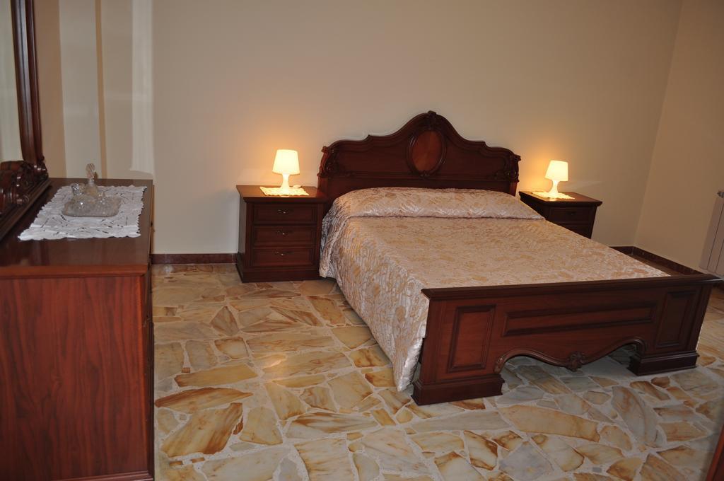 Casa Catena Francavilla di Sicilia Phòng bức ảnh